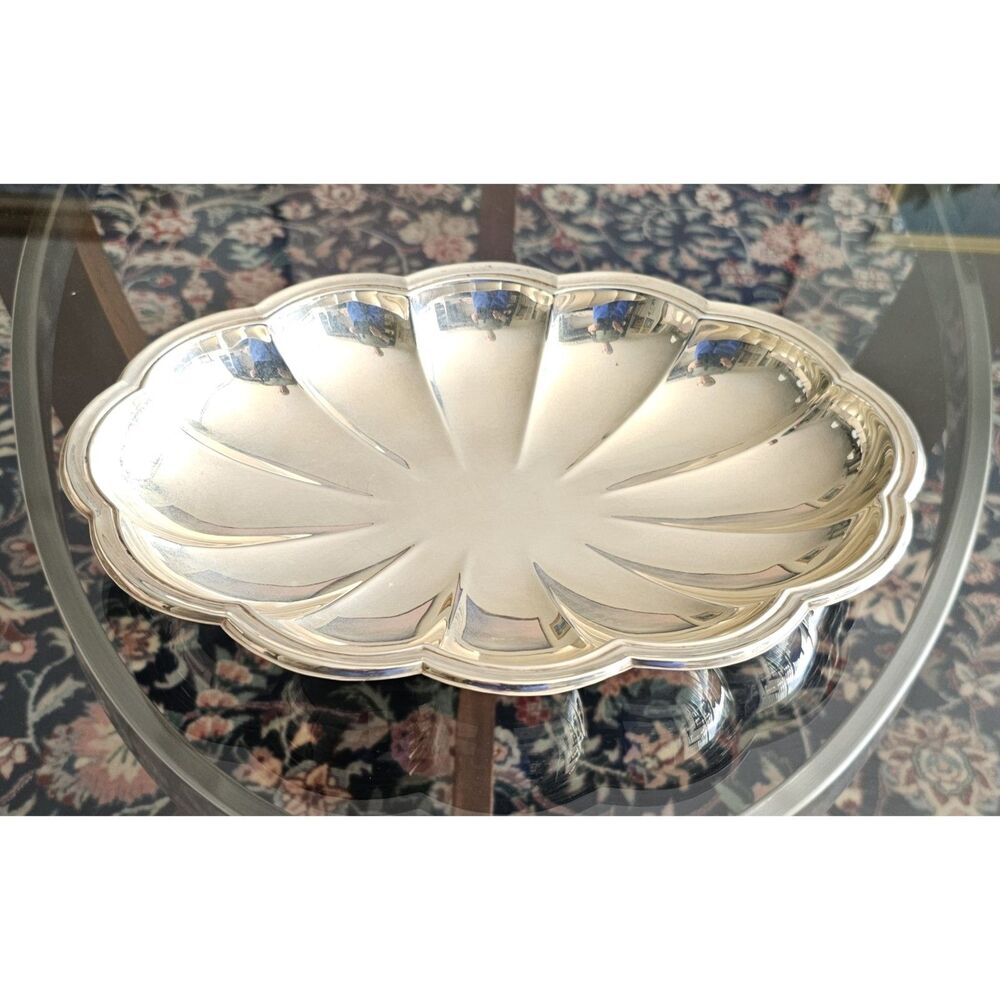 Silver Plate Scalloped Oval Tray 12.5 x 9 in Decorated Borders